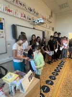 prvňáci a deváťáci