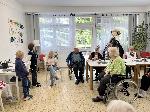 Čtení v domově seniorů