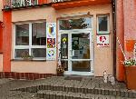 Vstup do Mateřské školy Pastelka je bránou do bezpečného a radostného prostředí, kde se děti cítí šťastné a vítané.